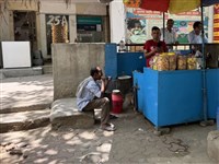 現實讓印度人Timepass  青年轉進虛擬世界新生