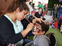 阿根廷家庭面對通膨  再難也要辦場生日趴