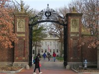 全球文科倒閉潮 重理輕文失落的一代