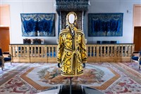 來羅浮宮逛漂亮禮服 奢華是永恆的人心試煉