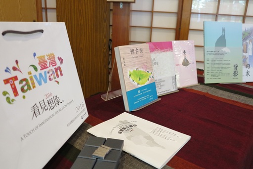 本次書展主打交流作家之作品