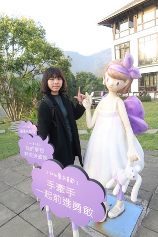 【目前大二的芝妤,已考取多益金色證照,明天將前往美國當交換學生】