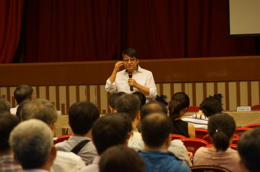 高應大於教師節前夕邀李濤演講「熱血教師,翻轉學生」 感謝教師付出點燃教學熱情。