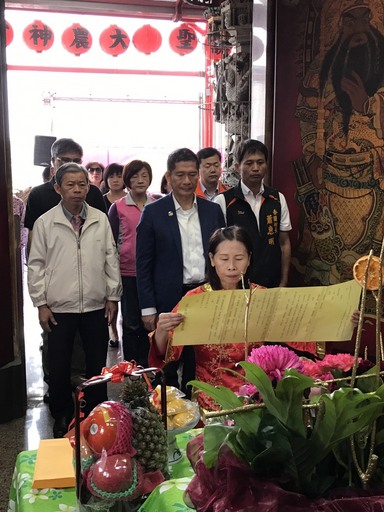 台東縣政府爭取中央經費辦理冬至~祈福情祭典活動,21日在太麻里鄉公香蘭福農宮登場,由客委會李主委親臨主祭