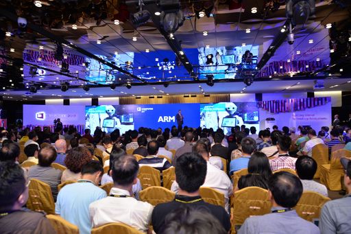 人工智慧領域專家於COMPUTEX CPX論壇中暢談AI產業革命進程。