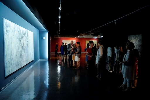 圖說_浩瀚無垠-曾仕猷莫諾繪畫展展場一隅