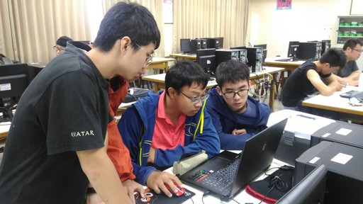 研習營吸引來自中南部大專校院學生熱烈參與
