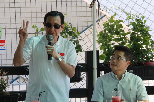 馬前總統視察臺東縣漁港設施及發展 肯定黃縣長八年推動台東縣政優異成績