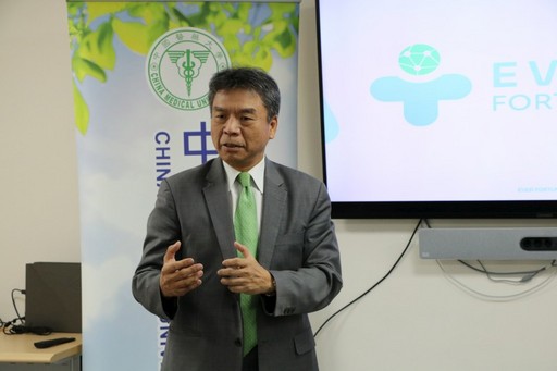 蔡輔仁副校長強調醫療進入科技時代.jpg