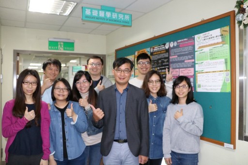 謝佳宏教授研究團隊榮獲今年第十五屆國家新創獎。