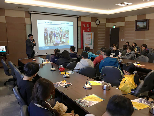 中信金融管理學院林承賢主任與中科實中同學互動有關人工智慧未來發展及趨勢