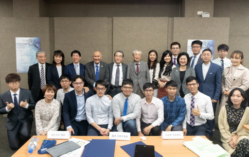 未病講座全體講師與臺大公共事務研習社學生合照