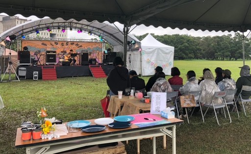 元智大學發春音樂會於元智校門口大草坪舉行