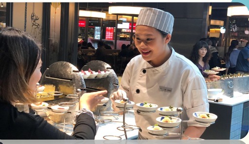 蔡家欣專業、親切態度獲得客人喜愛(饗賓餐旅集團人資部提供)