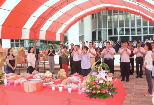 縣府中元普度祭典