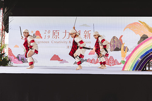 都達國小現場表演