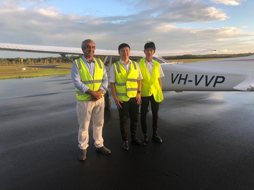 學習飛行機師有年齡下降的趨勢