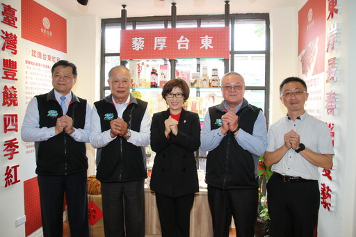 台東好物哪裡買 台東縣農漁物產館22日隆重開幕 饒縣長期成為臺東觀光與農產促銷新亮點