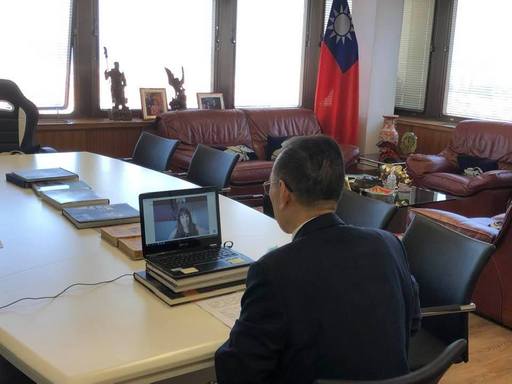 劉大使接受專訪