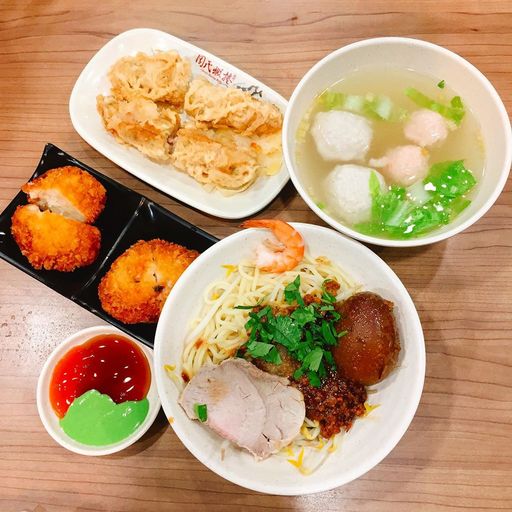 作者:ㄗ ㄗ (周式蝦捲美食)