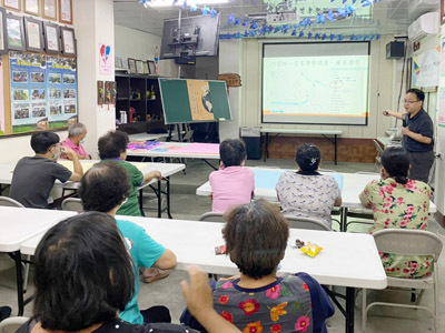 大葉大學消防學程周中祺老師幫舊社社區居民建立防災觀念