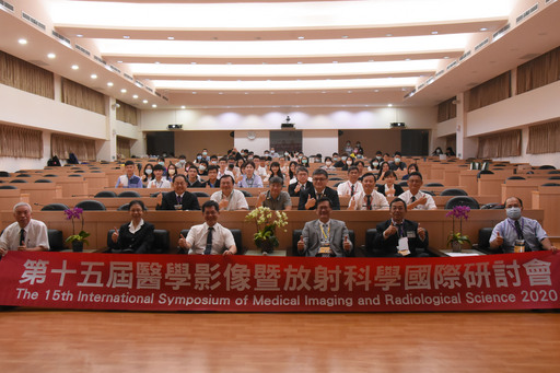 大合照。