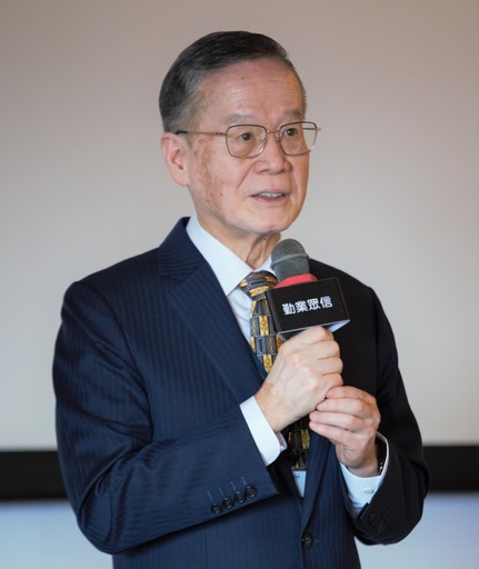 台灣永續能源研究基金會董事長簡又新