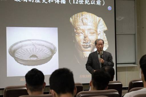 周樑楷教授娓娓道來玻璃的歷史