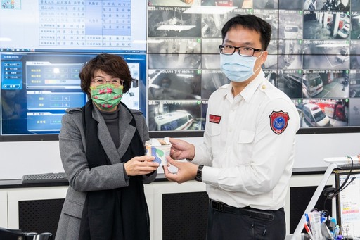 消防節前饒縣長送熱飲慰勞消防局執勤同仁暖胃暖心 感謝守護縣民居家安全
