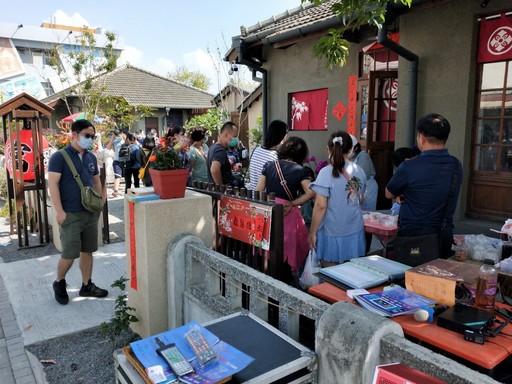 屏東勝利星村再創高人氣 店家年節營收開紅盤