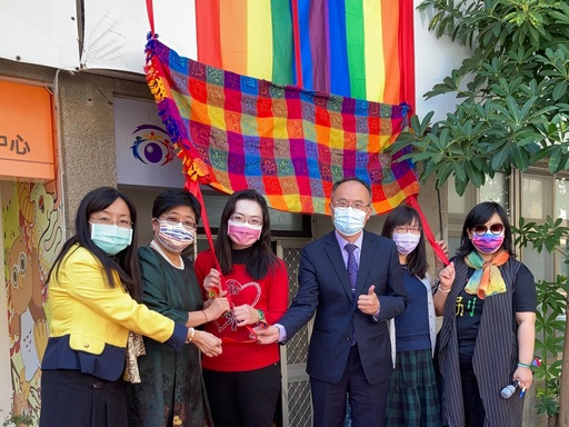 南大性別培力及性平事件防治研究中心喬遷揭幕