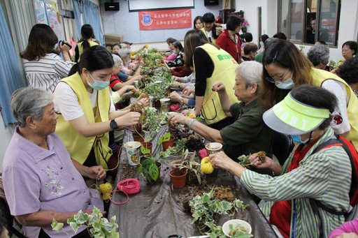 張榮發基金會贊助北醫進行青銀活動