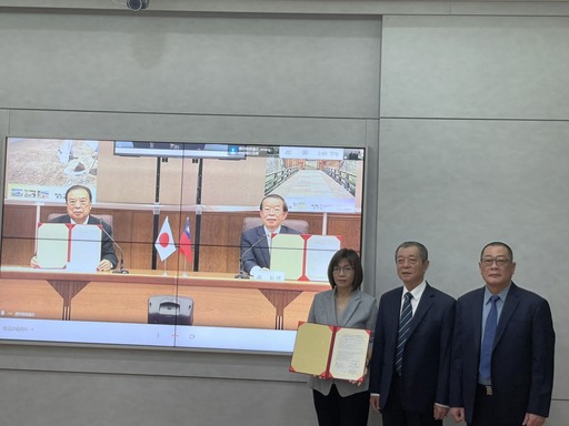 疫情下拓展國際外交 屏東縣議會與日本鹿兒島縣議會友好聯盟簽署合作備忘錄