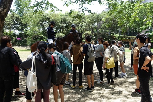 圖說四:觀光騎警隊每年都有大批粉絲