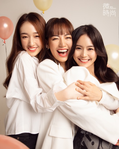 星二代焦曼婷王敏淳方琦首次同框展線最美微笑曲線(圖/微時尚)