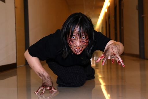 廖美慧設計的喪屍妝容逼真，有如西洋恐怖電影效果