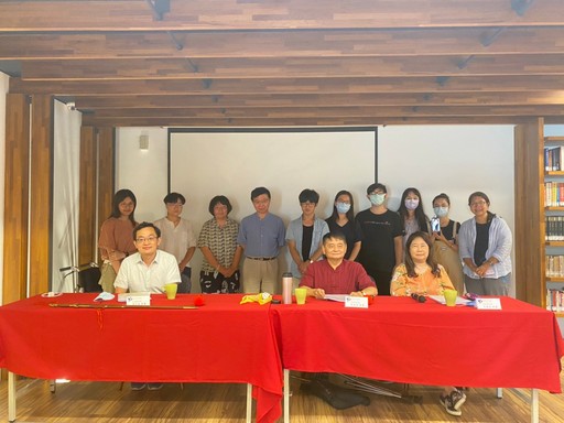 古典新創組決審會議獲獎學生與評審合影