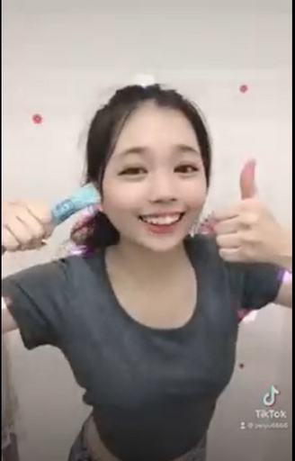 世新傳管系學生林沛瑜、邱詠洵、廖于晴、張祐瑜及余宥諵，利用時下最流行的抖音拍攝廣告企劃，拿下「世新大學與健康力產學合作行銷提案競賽」第一名