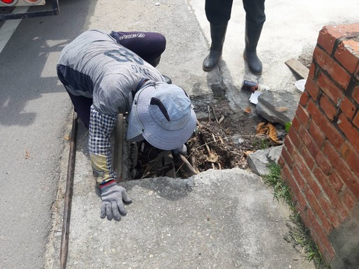 環保局排水溝清淤抗颱