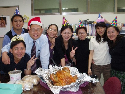 關懷與輔導學生如同一家人。