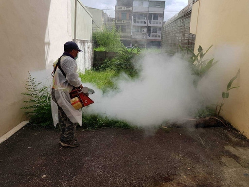 防疫不忘登革熱防治 避免蚊蟲玆生成髒亂死角 