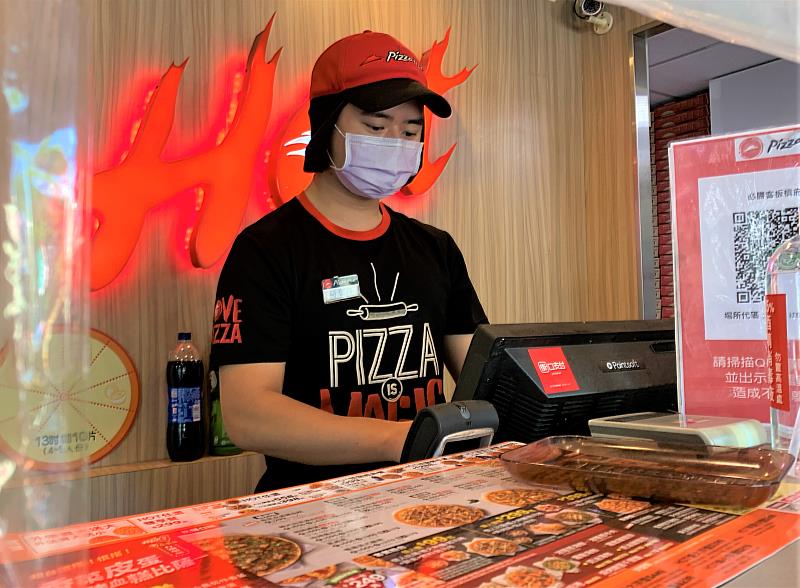 今年從雙軌班畢業的聖淳 將留任原單位無縫接軌職場，繼續朝管理職邁進