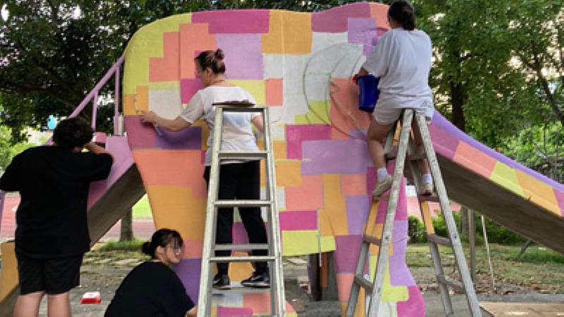 大葉大學設藝學院學生打造屬於大西國小的大象艾瑪