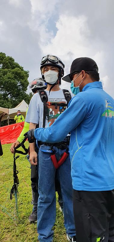 聊瞭台東節目進入倒數 分分鐘都有梗 炎亞綸空中360度導覽 郭子乾王彩樺大玩穿越梗 掀模仿回憶殺