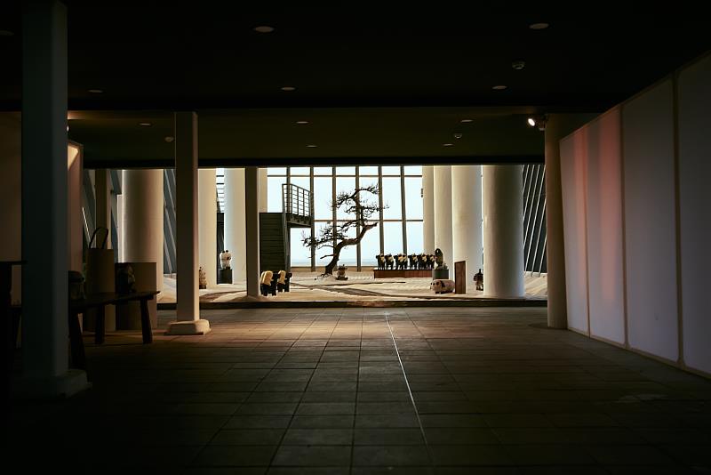 巨型春江獸萌照席捲熱潮 民眾「敲碗」期待再相逢