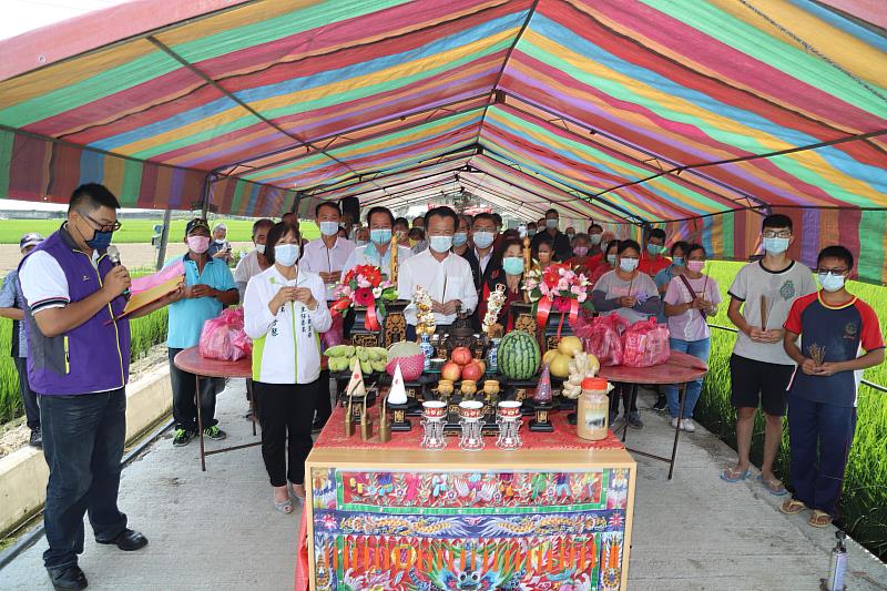 南崙溪底寮農路竣成謝土典禮