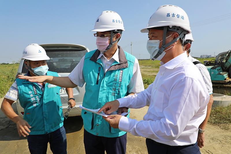 翁縣長視察馬稠後後期產業園區開發進度