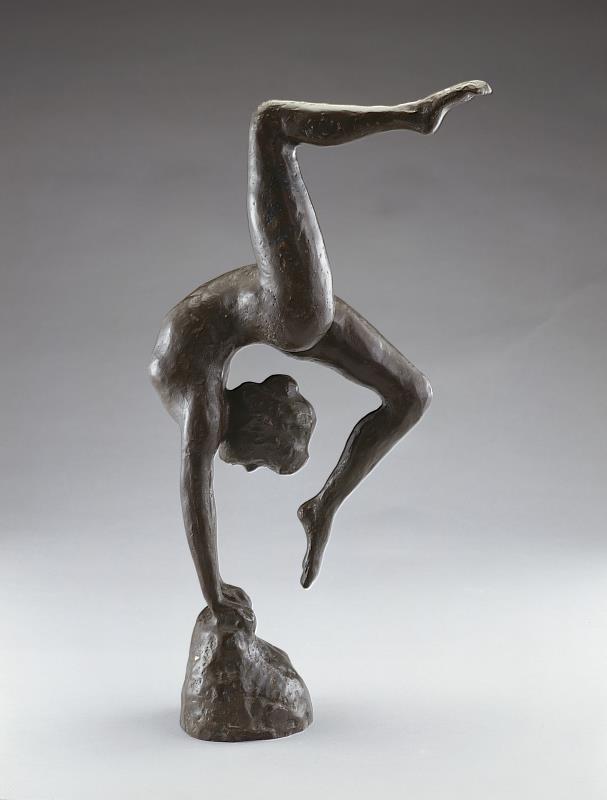 國美館典藏蒲添生作品〈運動系列之四〉，青銅，54x28x43cm，1988