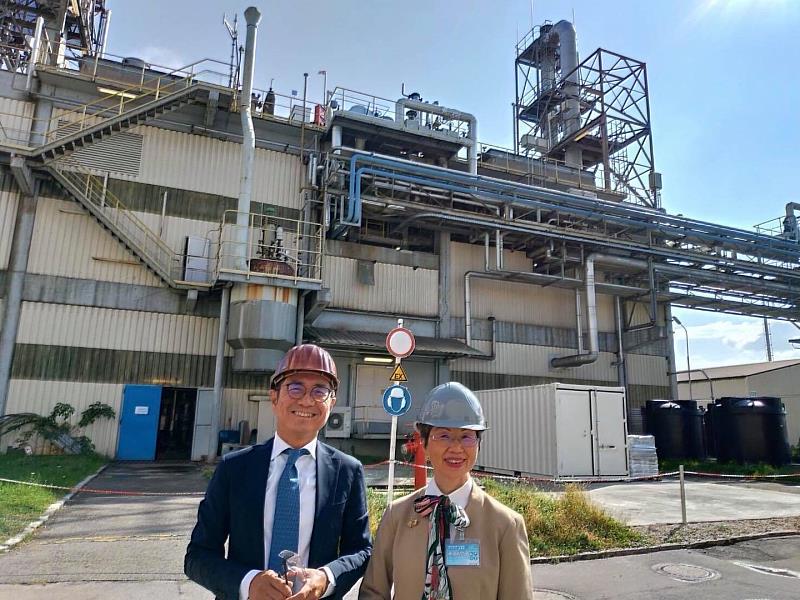 張大使參訪奧地利臺商化工公司「Atmosa Petrochemic GmbH」