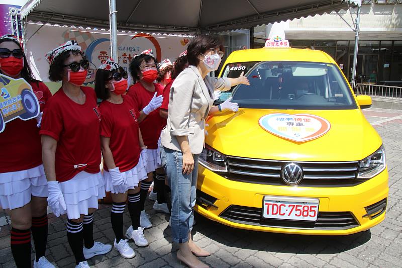 台東縣快樂行愛心計程車隊成軍10月上路 歡迎65歲長者及身障朋友多多利用